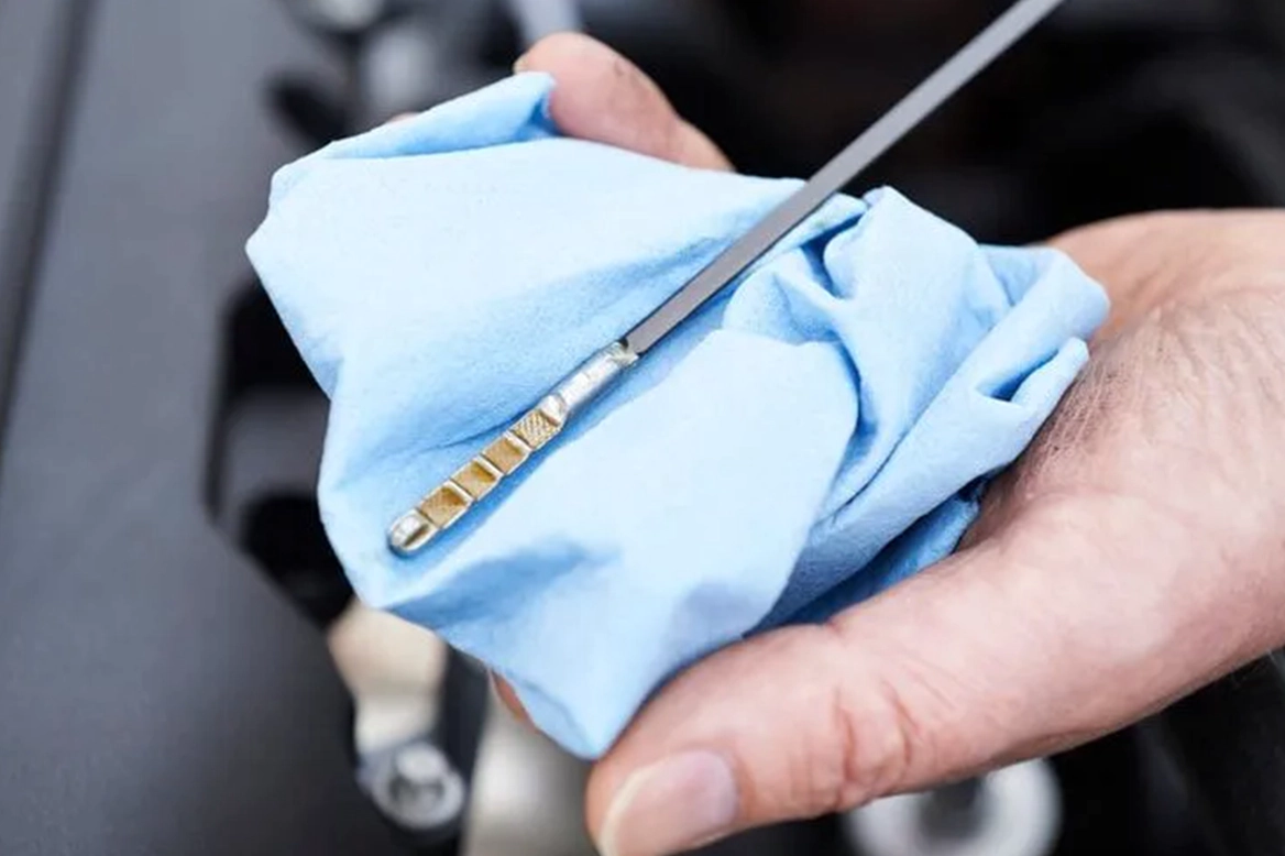 The Top 5 Oil Change Must-Knows for Your Next Mechanic Visit