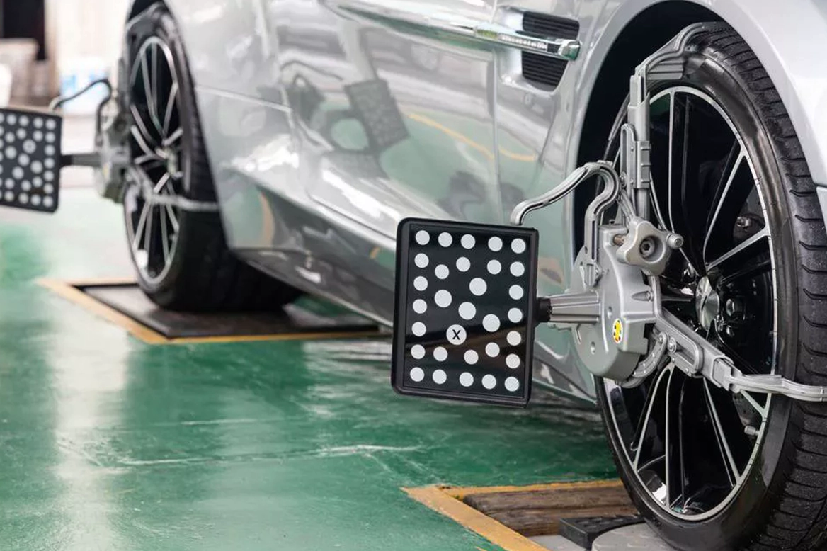 Tire Alignment vs. Tire Rotation: What’s the Difference?
